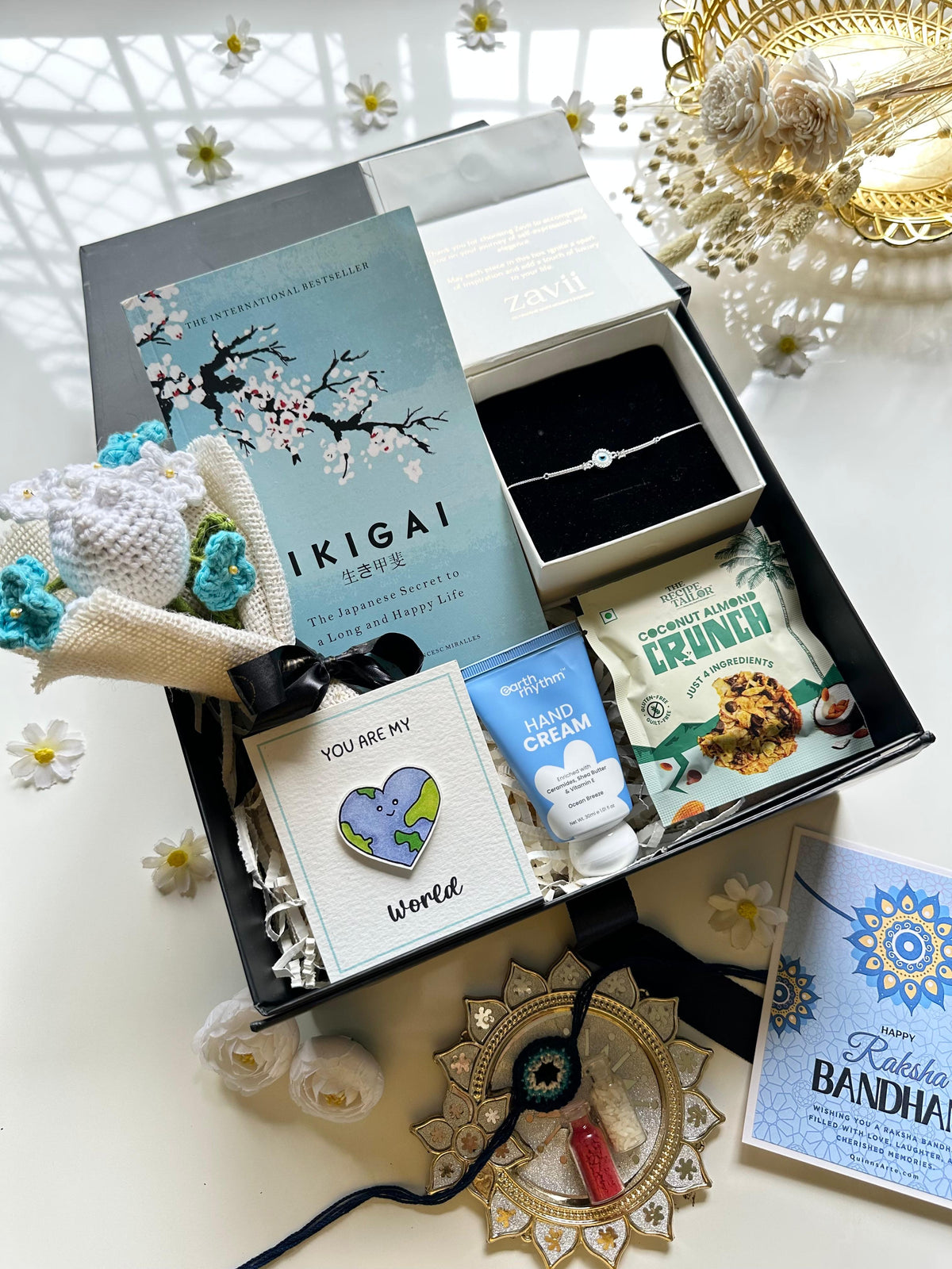 Evil eye hamper